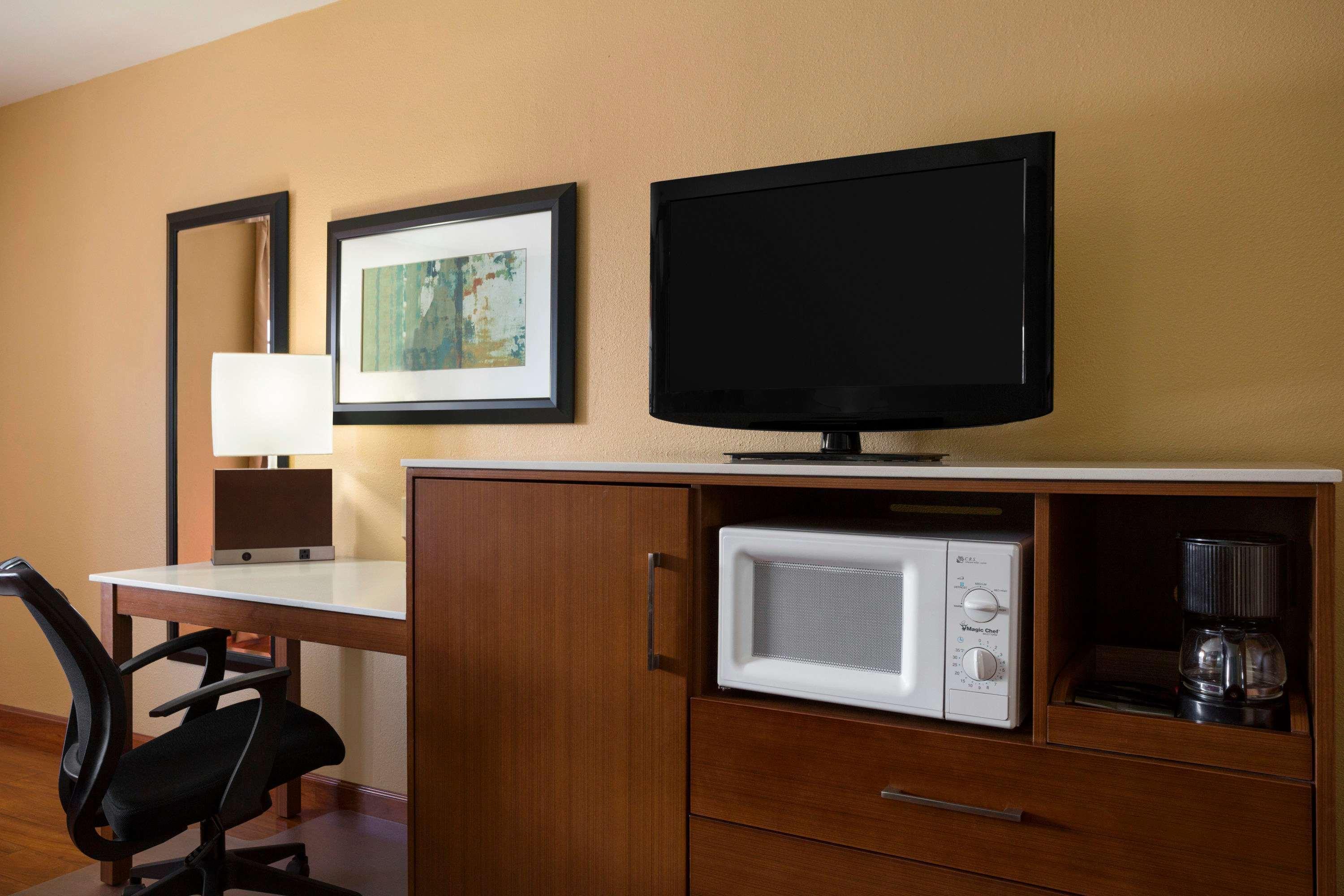 Super 8 By Wyndham Austin Downtown/Capitol Area Motel Eksteriør billede